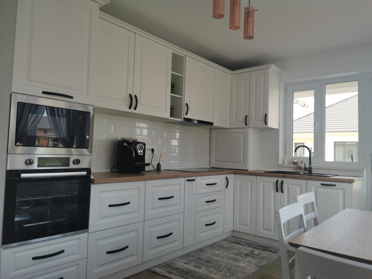 Casa Abiiani Hotel Орадеа Екстериор снимка