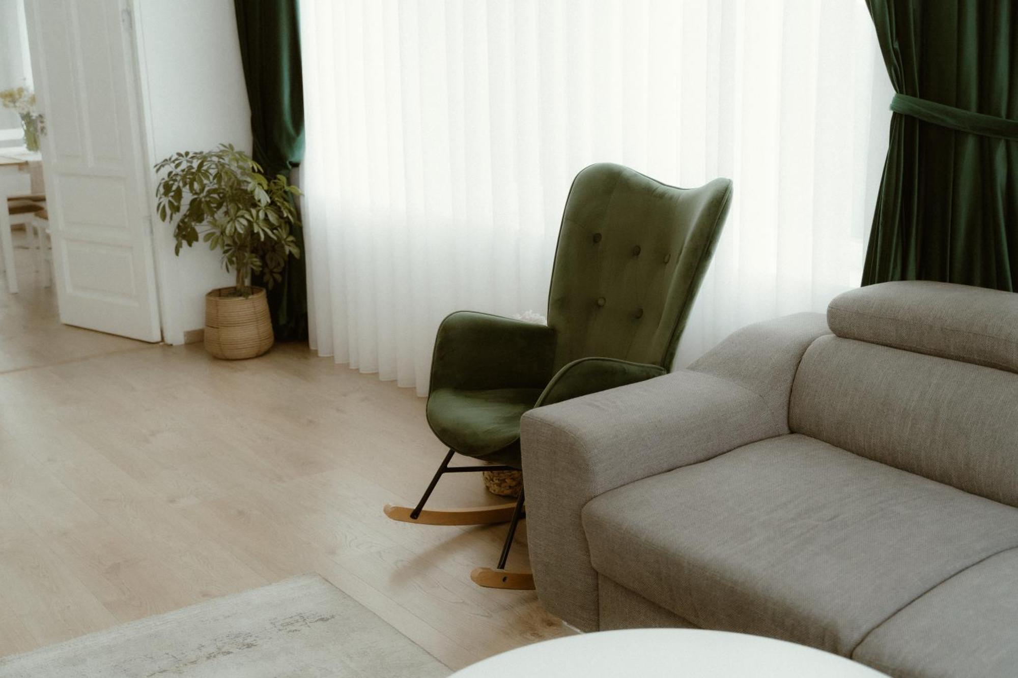 Casa Abiiani Hotel Орадеа Екстериор снимка